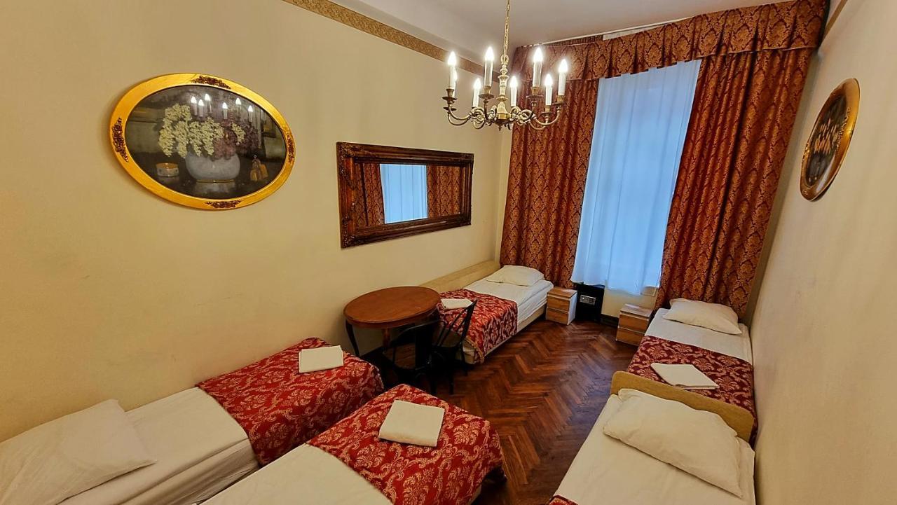 Vavelsky Apartments - Old Town Cracovie Extérieur photo