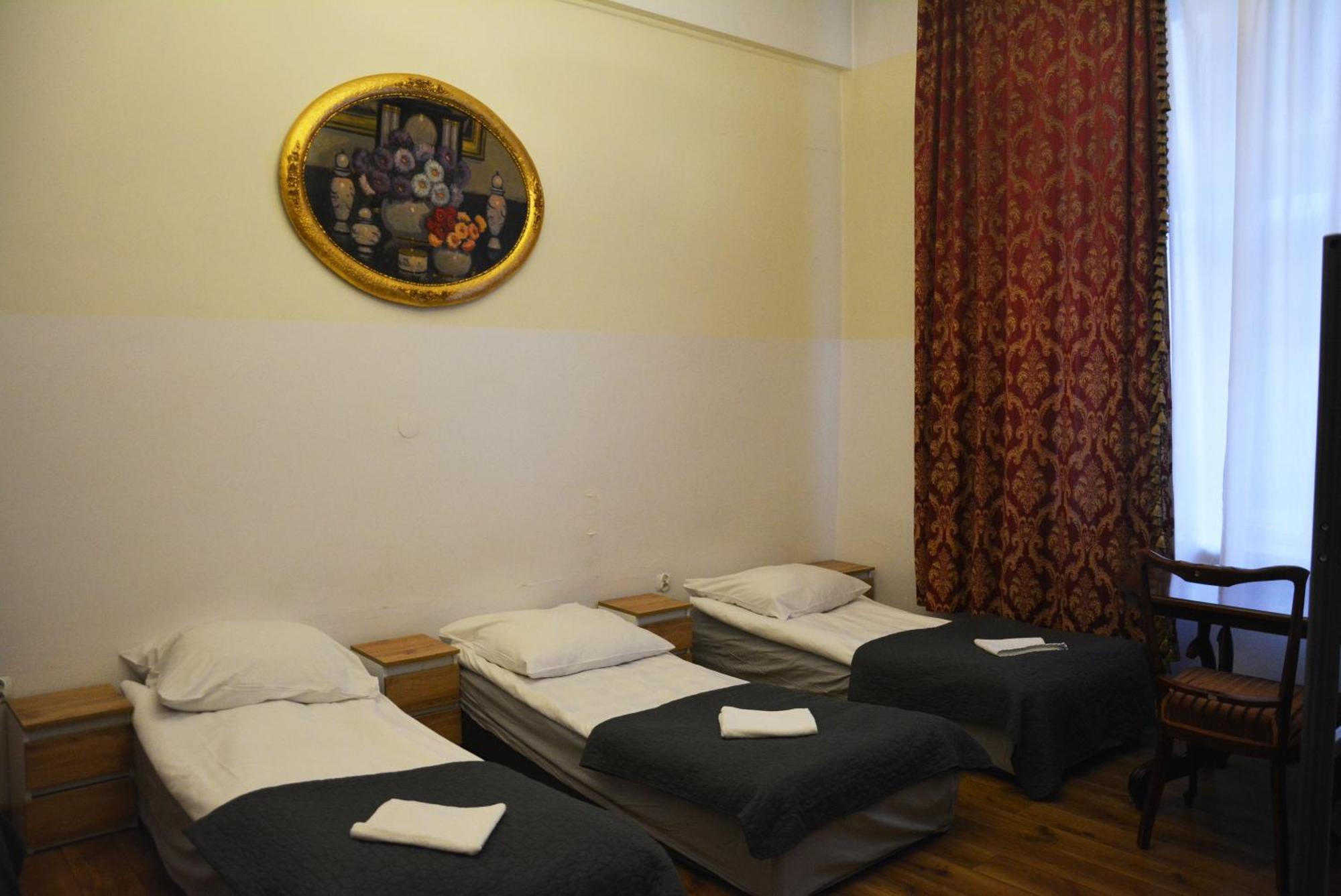 Vavelsky Apartments - Old Town Cracovie Extérieur photo