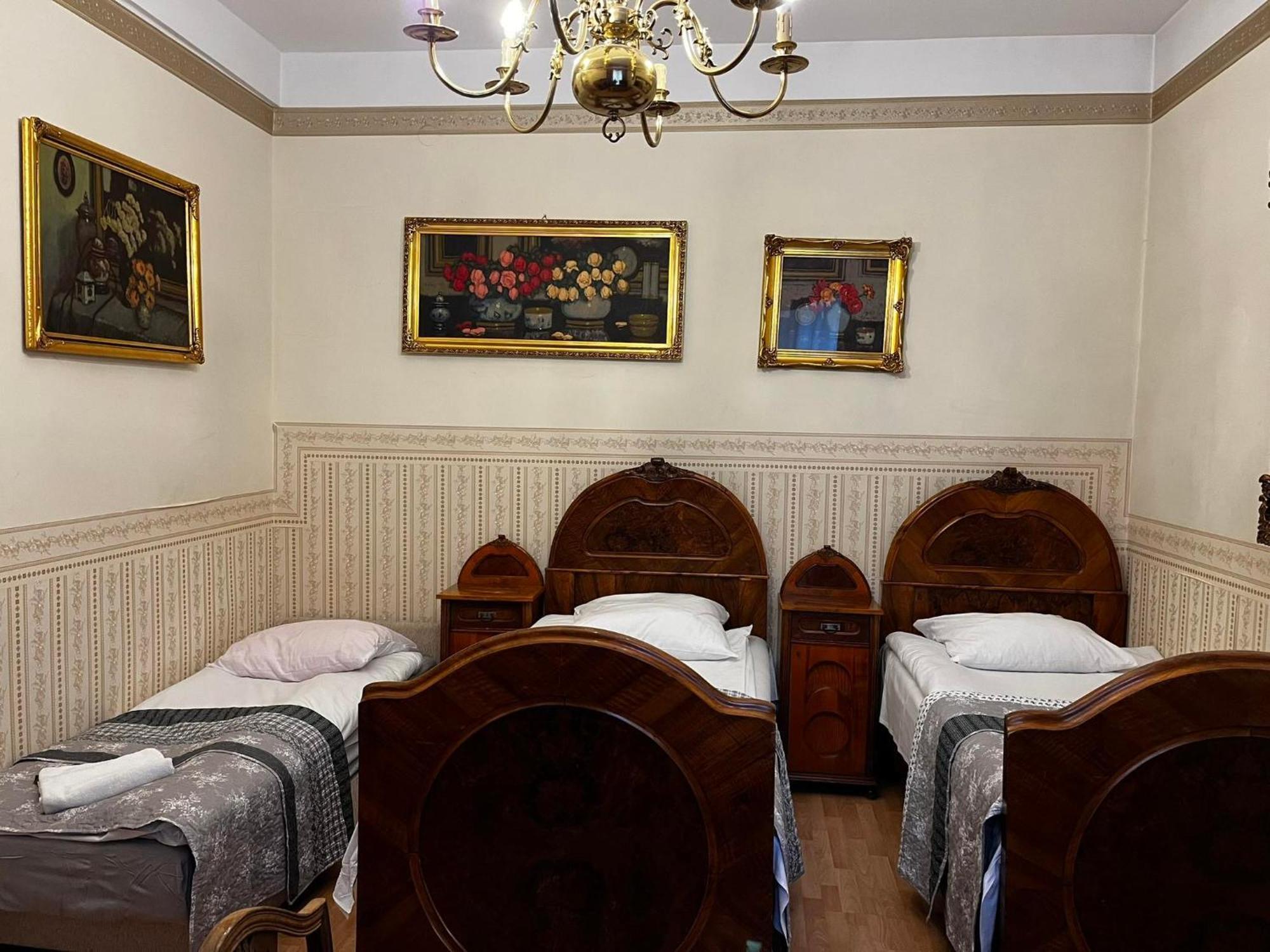 Vavelsky Apartments - Old Town Cracovie Extérieur photo