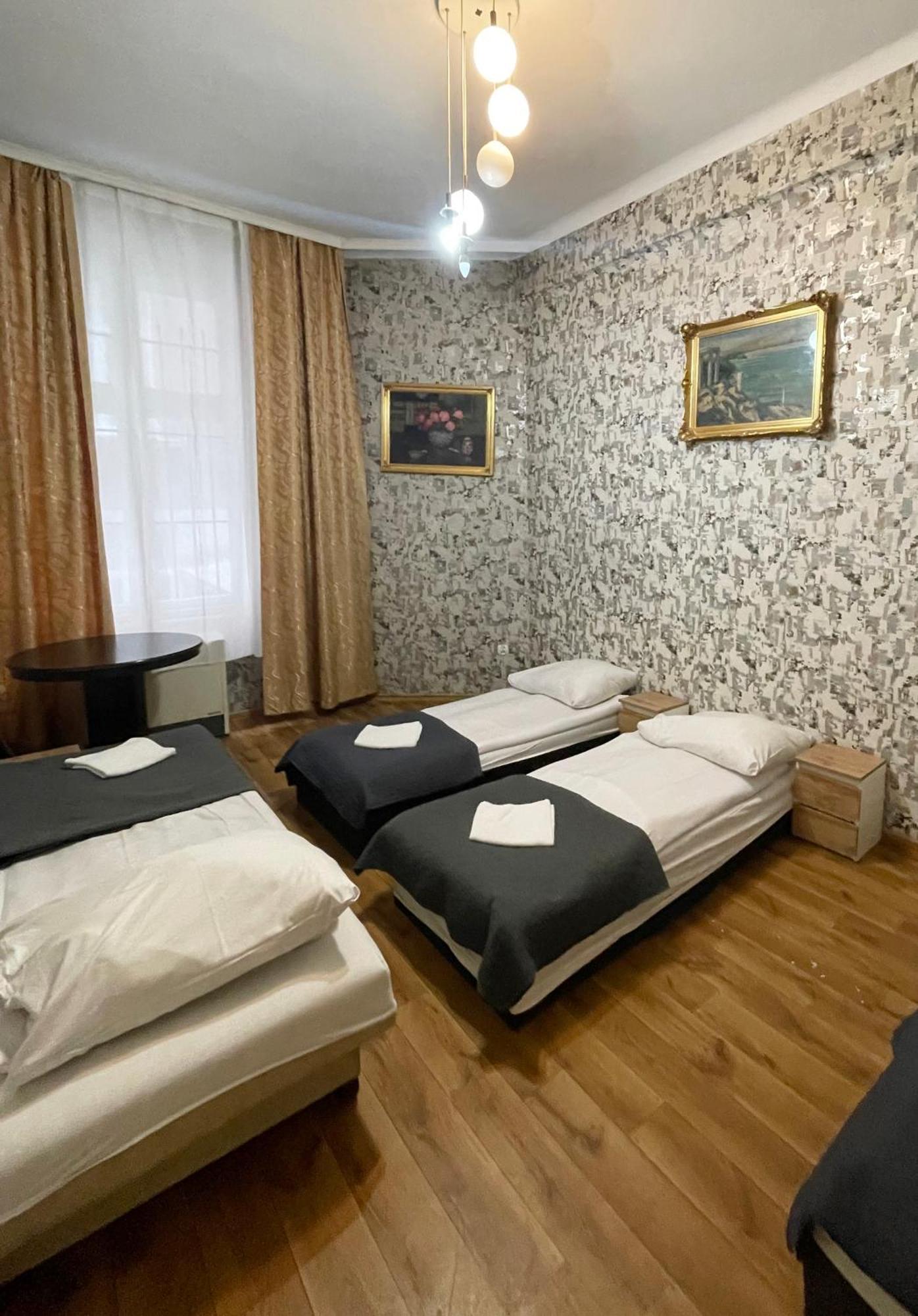 Vavelsky Apartments - Old Town Cracovie Extérieur photo