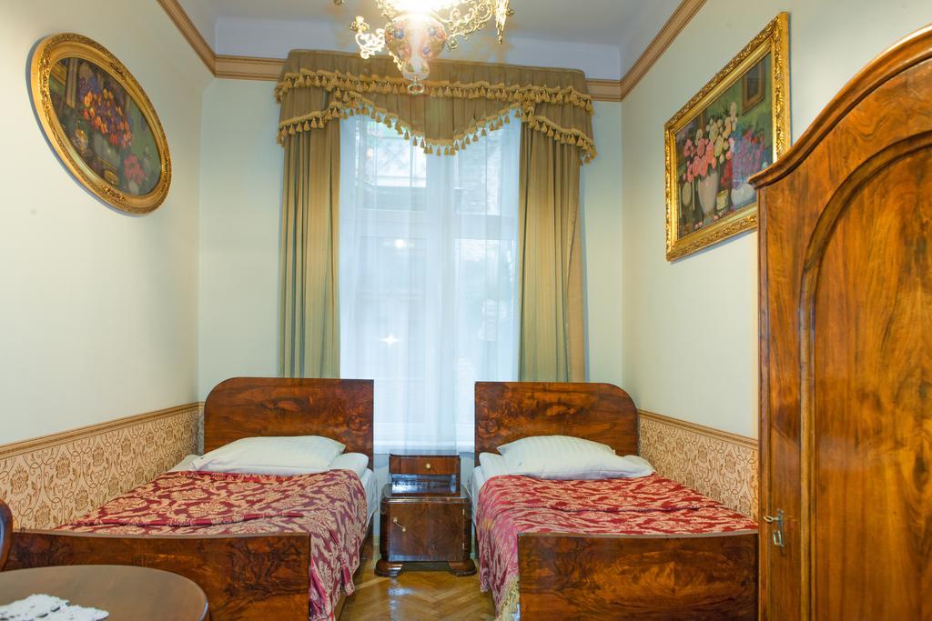 Vavelsky Apartments - Old Town Cracovie Extérieur photo