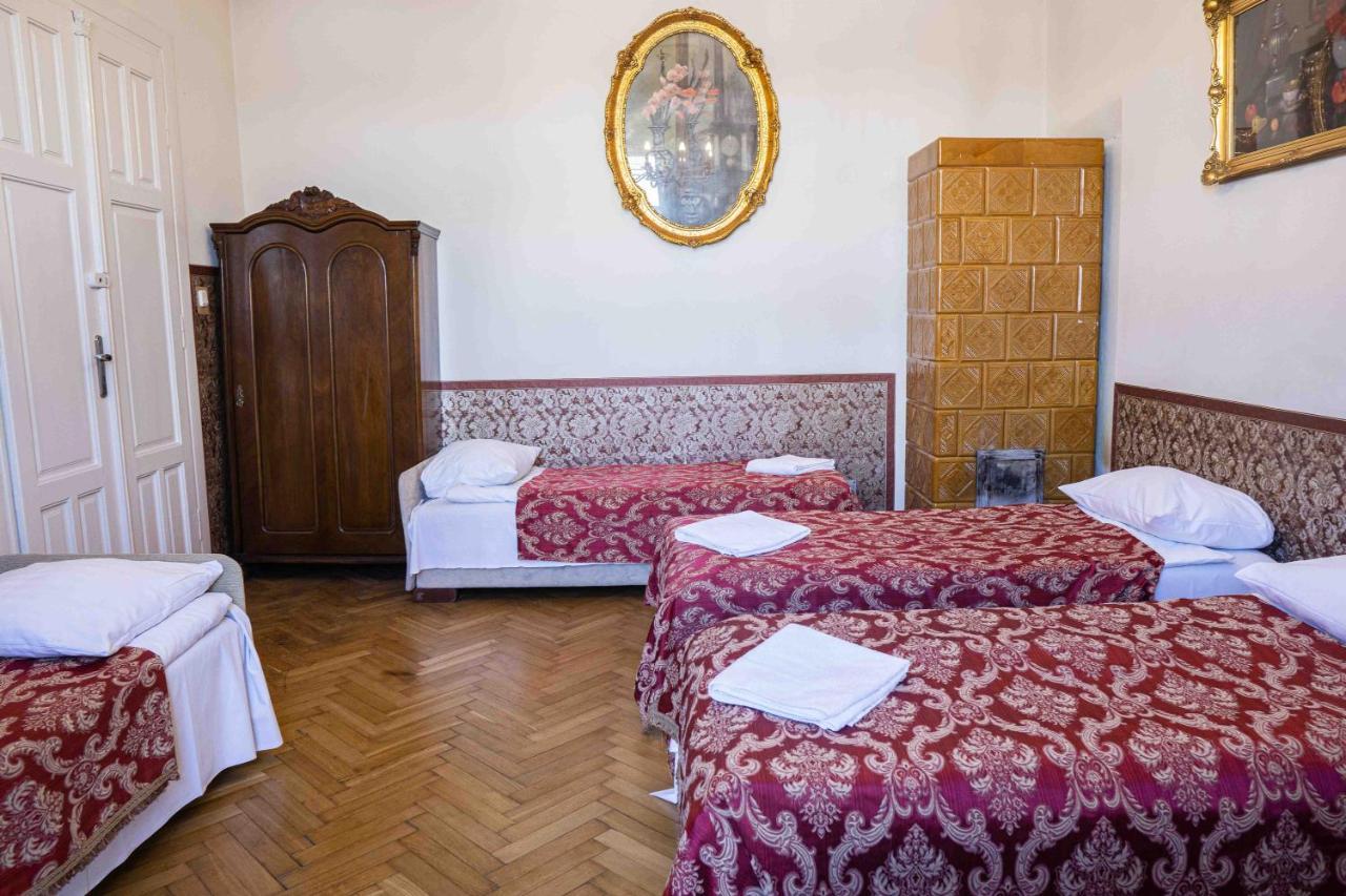 Vavelsky Apartments - Old Town Cracovie Extérieur photo