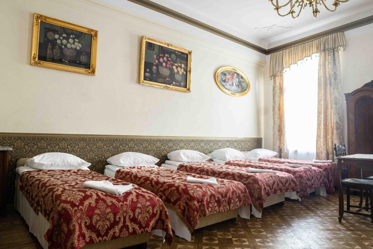 Vavelsky Apartments - Old Town Cracovie Extérieur photo