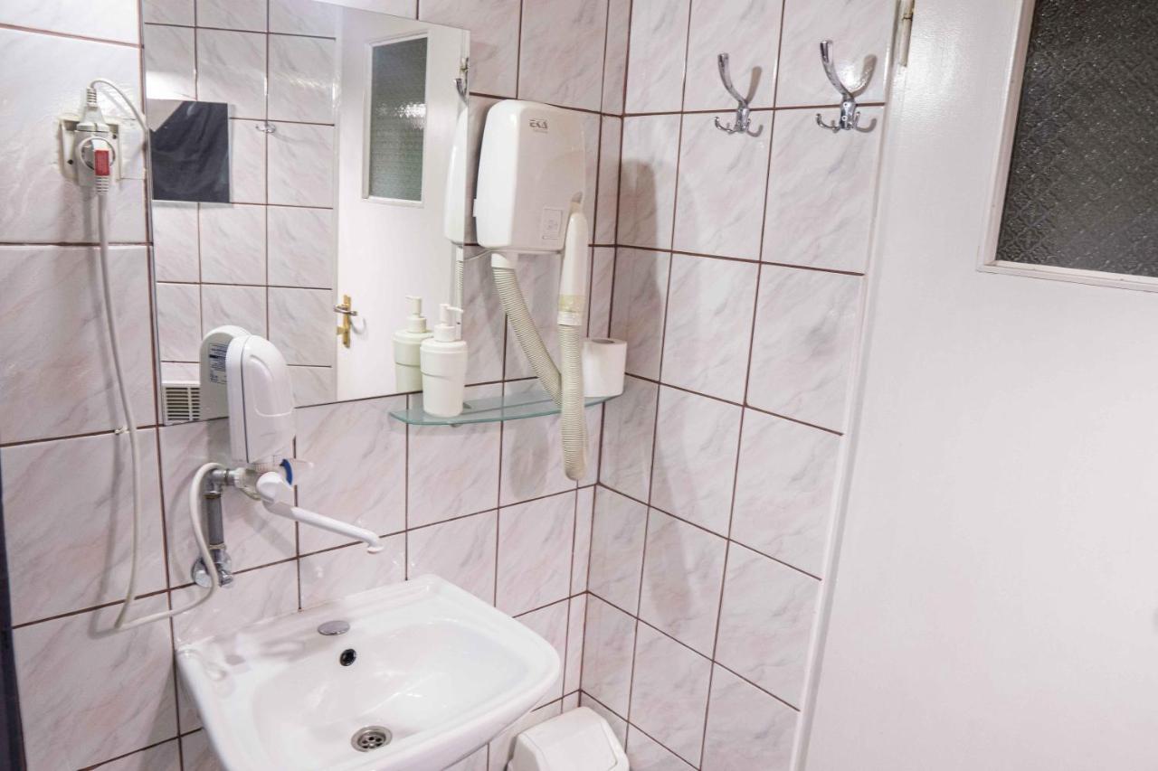 Vavelsky Apartments - Old Town Cracovie Extérieur photo
